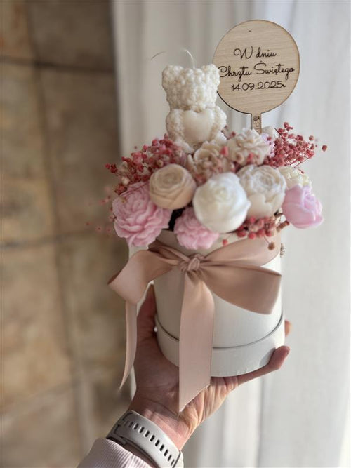 Bukiet z kwiatów z wosku sojowego ze spersonalizowaną tabliczką