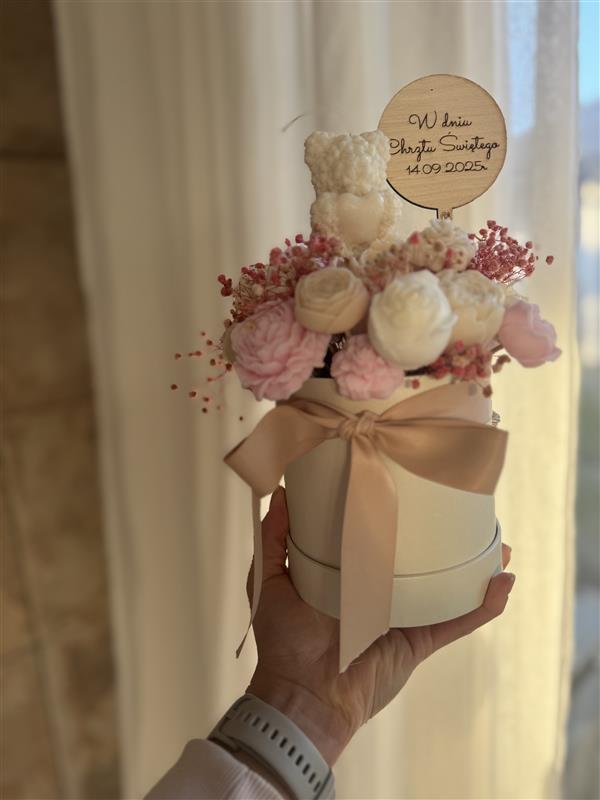 Bukiet z kwiatów z wosku sojowego ze spersonalizowaną tabliczką